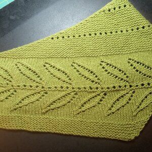 Beautiful green wool handknit scarf/shawl/wrap